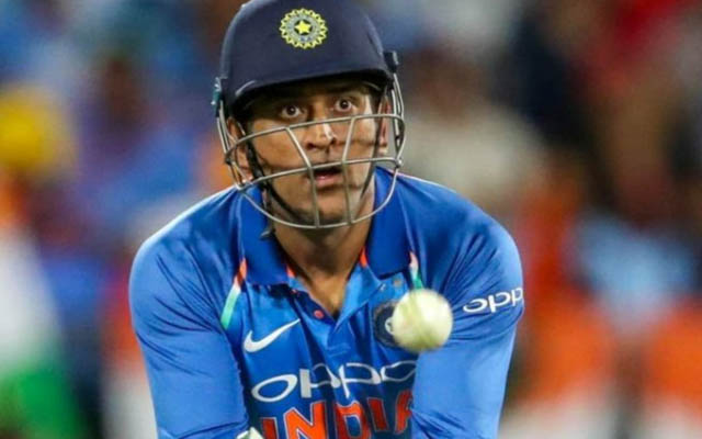 'Thala is back' - Twitter erupts as MS Dhoni was seen in Indian dugout ahead of third ODI against Australia