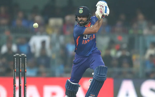 ‘He used to enjoy all sorts of fatty foods’ – Dinesh Karthik opens up on Virat Kohli’s transformation