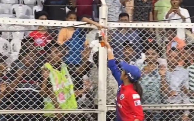 WPL 2023: Jemimah Rodrigues’ gesture wins hearts; batter serves drinks during DC-RCB clash