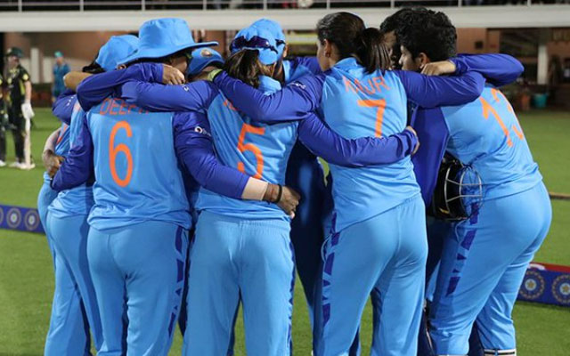 Reports: Indian women's cricket team coaches to get long-term contracts