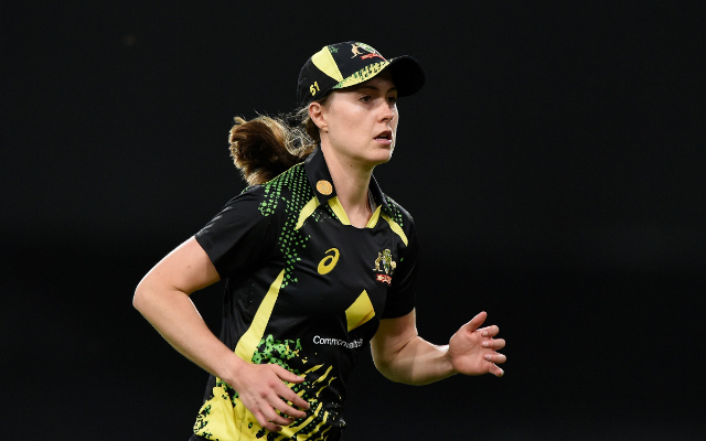 Tayla Vlaeminck to miss WBBL as her horror run with injury continues following shoulder surgery
