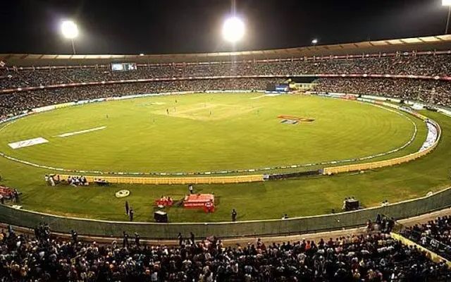 IND vs AUS: भारत बनाम ऑस्ट्रेलिया चौथे टी-20 मैच पर छाए संकट के बादल, स्टेडियम में आई बिजली की समस्या