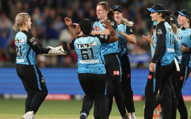 WBBL 2023 खिताब को बचाते हुए रोमांचक फाइनल मैच में Adelaide Strikers ने Brisbane Heat को 3 रनों से हराया