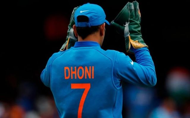 बीसीसीआई करने जा रहा है MS Dhoni की जर्सी नंबर 7 को रिटायर, पढ़ें पूरी खबर