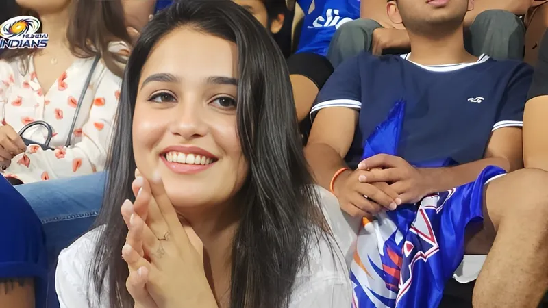 MI vs RCB : IPL 2024 की पहली Mystery Girl- Cuteness देख पिघले फैंस; देखें Photos 