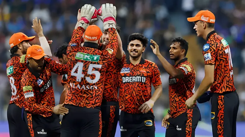 SRH vs LSG: सनराइजर्स हैदराबाद और लखनऊ सुपर जायंट्स के बीच होने वाले मैच में कौन मारेगा बाजी? जानिए यहां