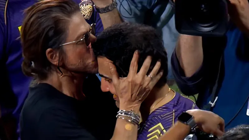 Watch Shah Rukh Khan celebrates KKR's IPL victory with heartfelt kiss on Gautam Gambhir's forehead