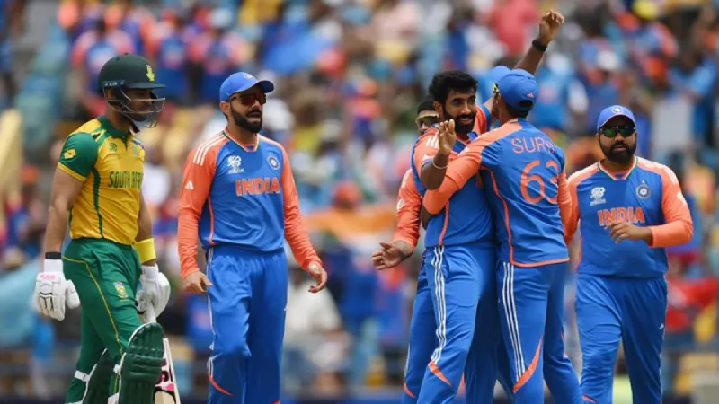 Watch Jasprit Bumrah cleans up Reeza Hendricks with an absolute peach in T20 World Cup Final