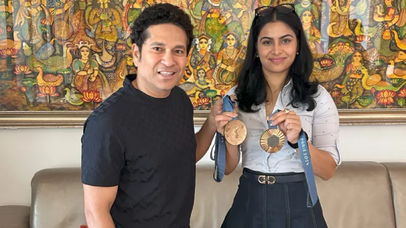 Double-Olympic medalist Manu Bhaker meets Sachin Tendulkar along with family