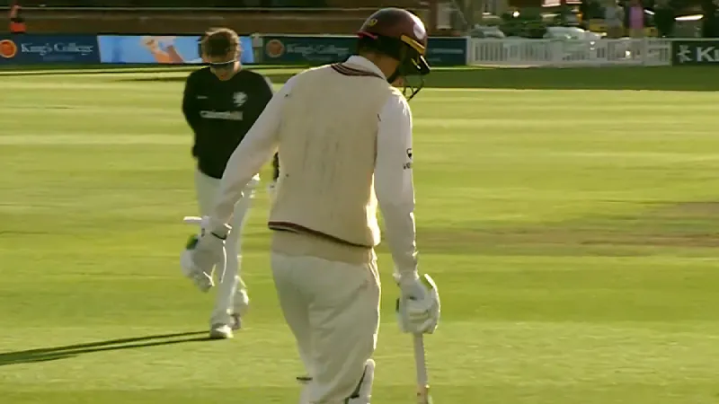 Lion-hearted Tom Banton limps his way out to bat in County Championship clash