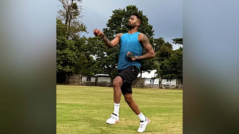 WATCH: Hardik Pandya spotted bowling with red ball as Test season approaches