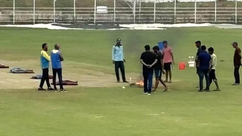 Ranji Trophy 2024-25 Patna groundsmen burn dung cake to dry pitch on Day 2 of Bihar vs Karnataka